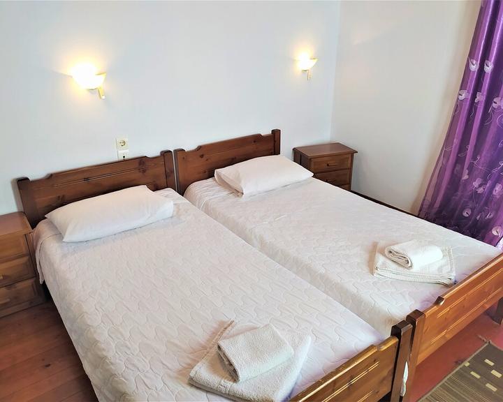 Ενοικιαζόμενα Δωμάτια Το Δίπορτο από 37€. Ξενοδοχεία σε Χανιά - KAYAK