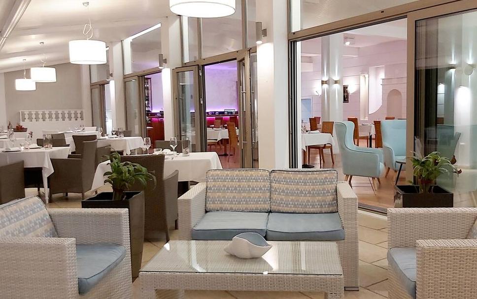 Akrogiali Boutique Hotel από 101€. Ξενοδοχεία σε Polychrono - KAYAK